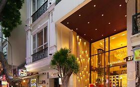 Le Premier Hotel & Rooftop Bar